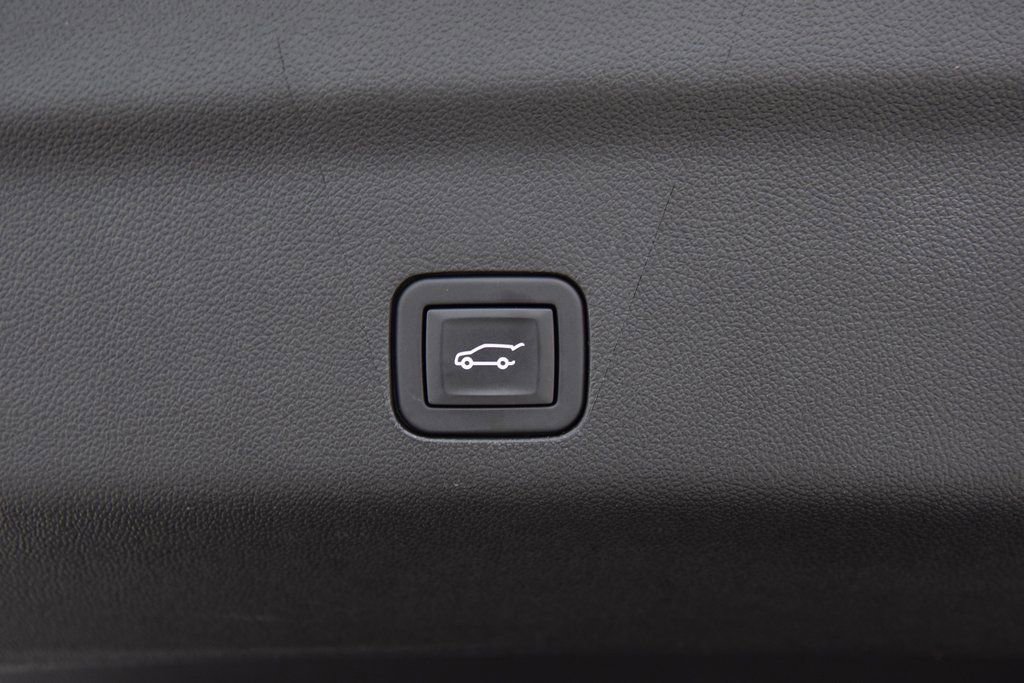 Used 2024 GMC Yukon XL Denali w/ Max Trailering Package image 28