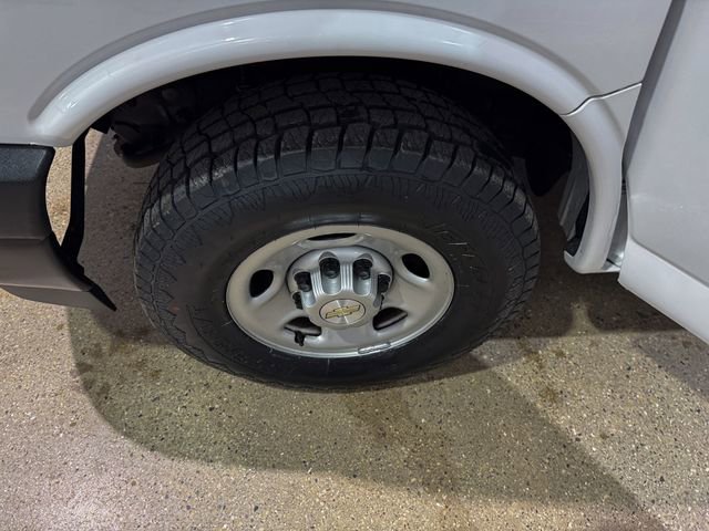 Used 2021 Chevrolet Express 2500 w/ Driver Convenience Package image 29