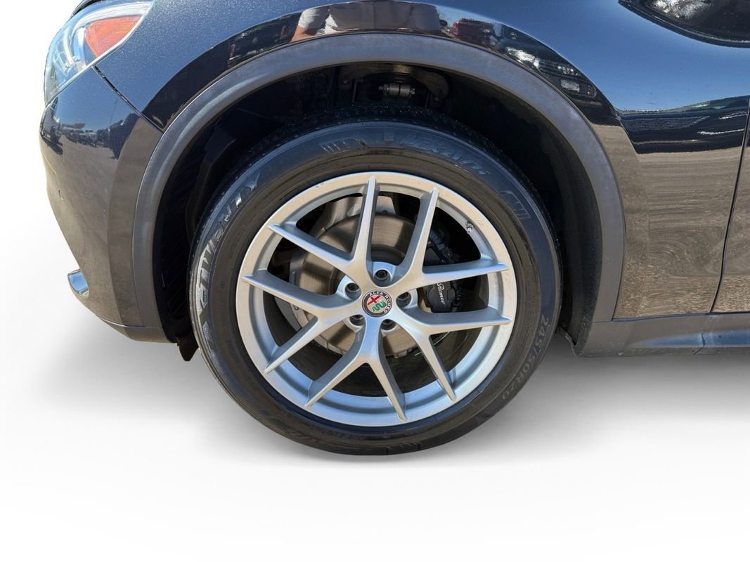 Used 2018 Alfa Romeo Stelvio Ti Sport image 9