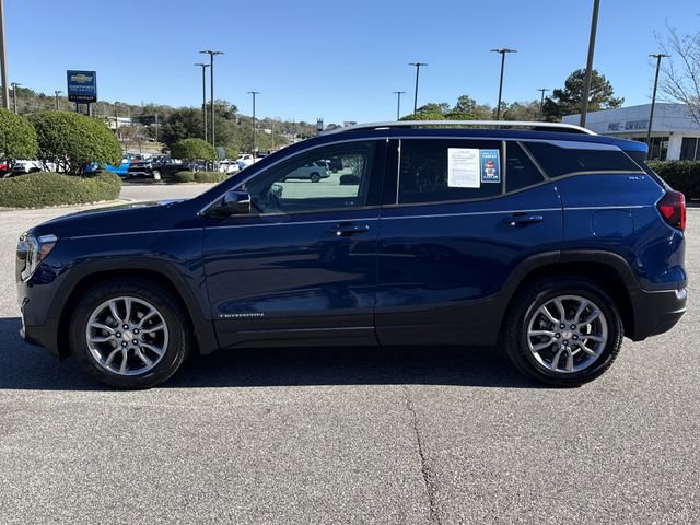 Used 2022 GMC Terrain SLT w/ Infotainment Package II image 6