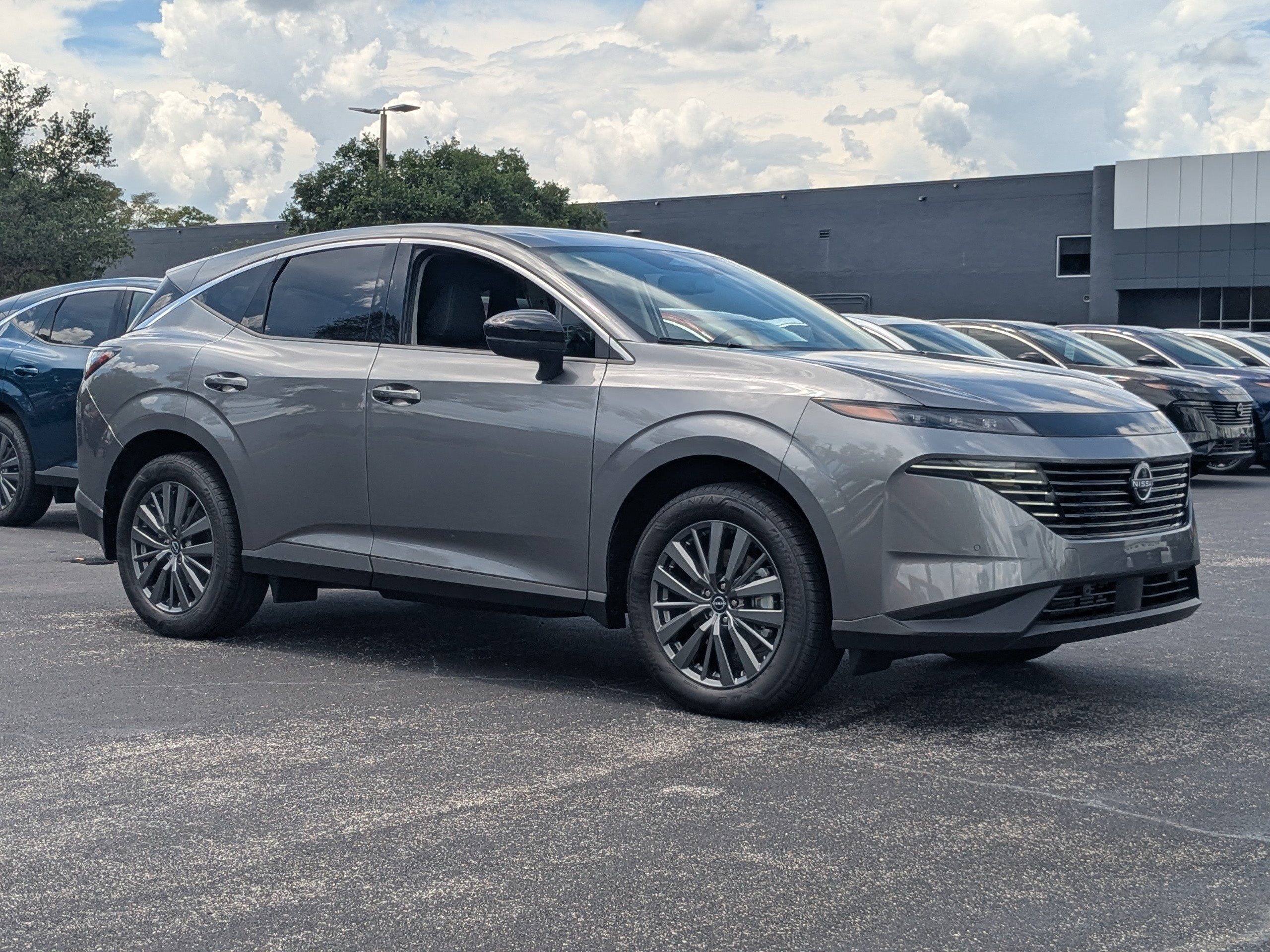 New 2026 Nissan Murano SL w/ Comfort Package AWD/4WD image 2
