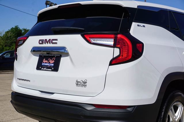 Used 2024 GMC Terrain SLE image 5