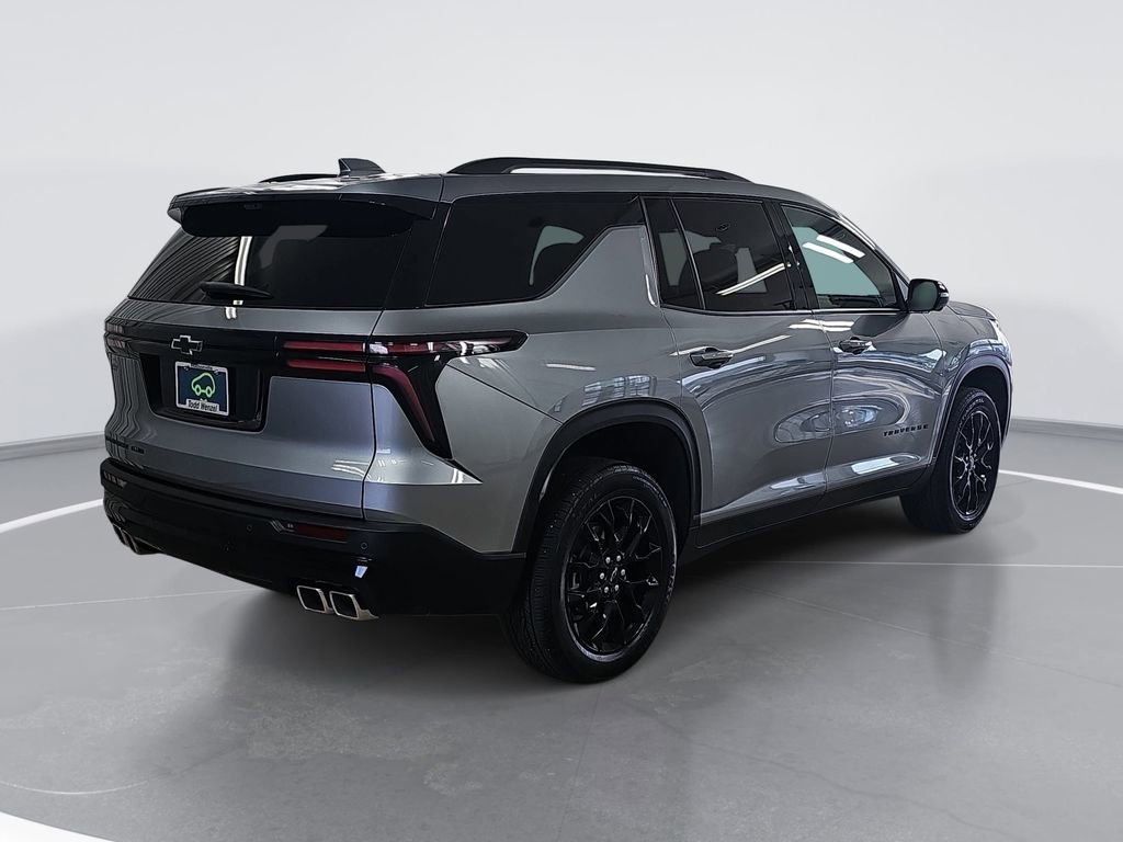 Certified 2026 Chevrolet Traverse LT w/ Midnight/Sport Edition AWD/4WD image 3
