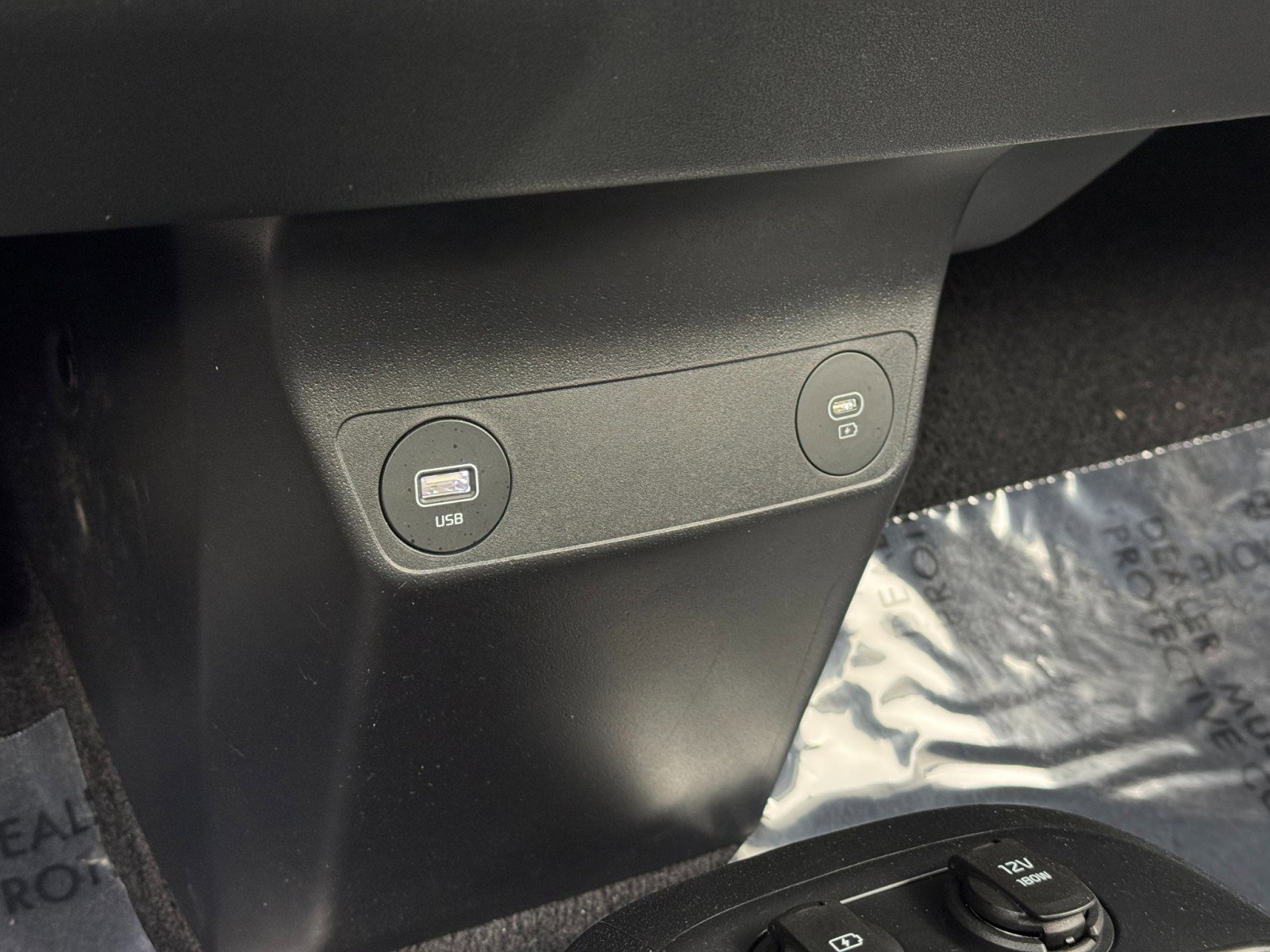 Used 2022 Kia EV6 Wind image 32