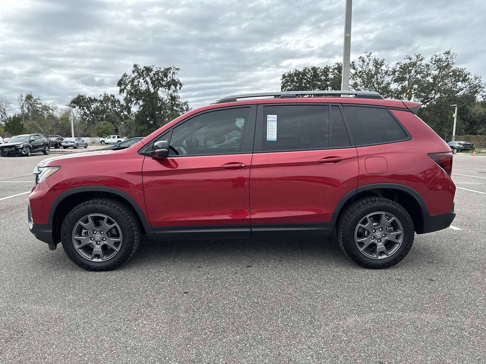 Used 2024 Honda Passport TrailSport image 3