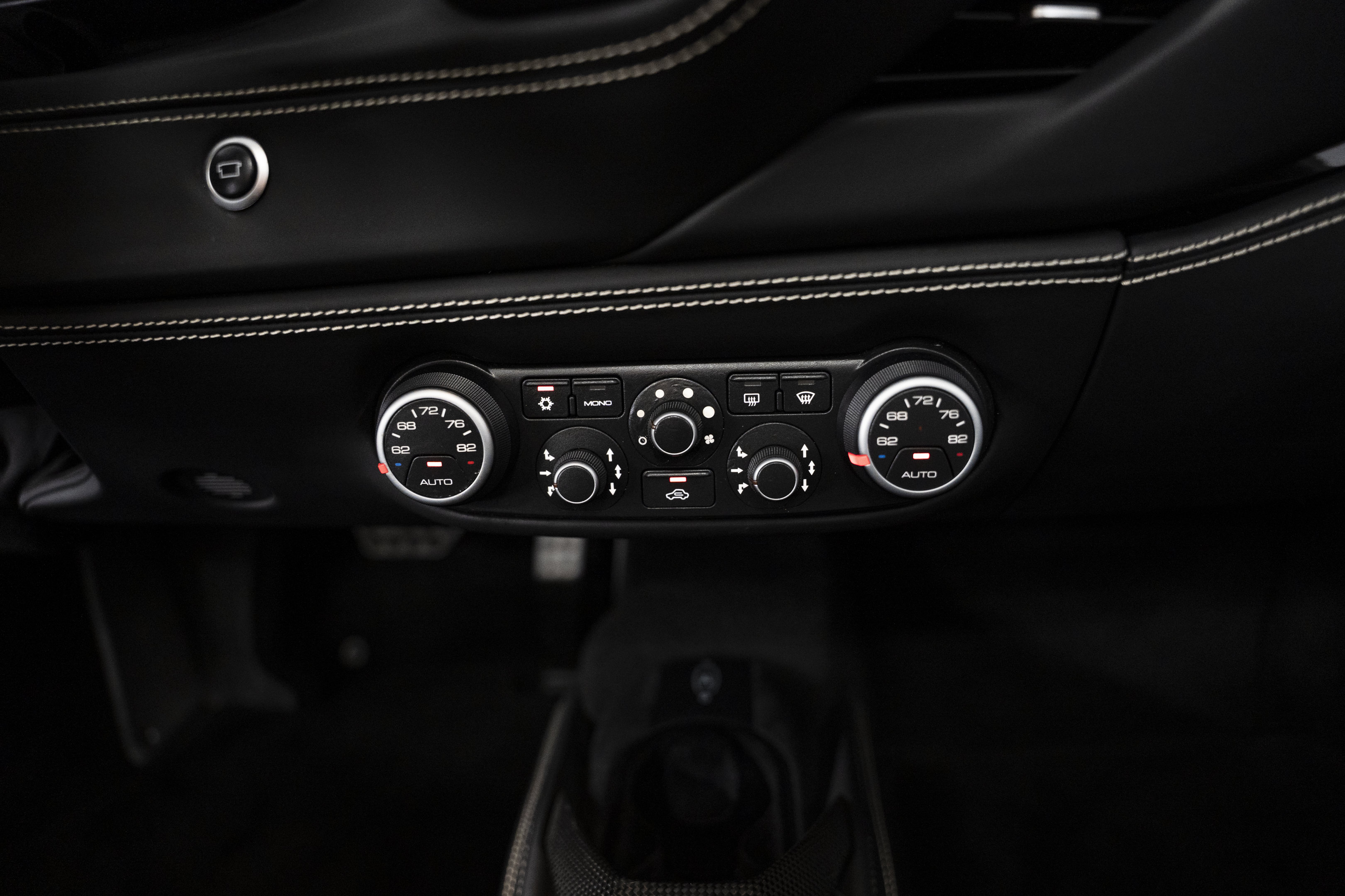 Used 2019 Ferrari 488 Spider RWD image 39