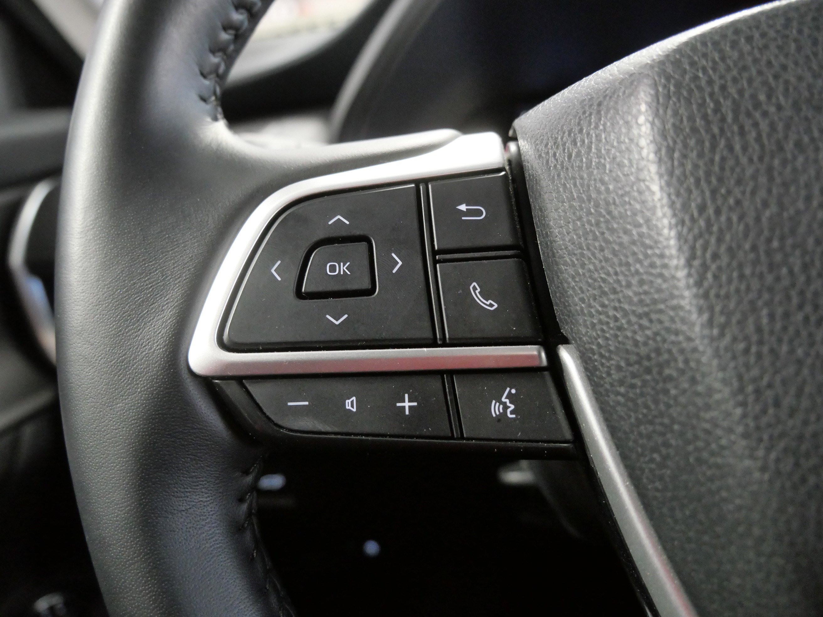 Certified 2025 Toyota Grand Highlander AWD image 28