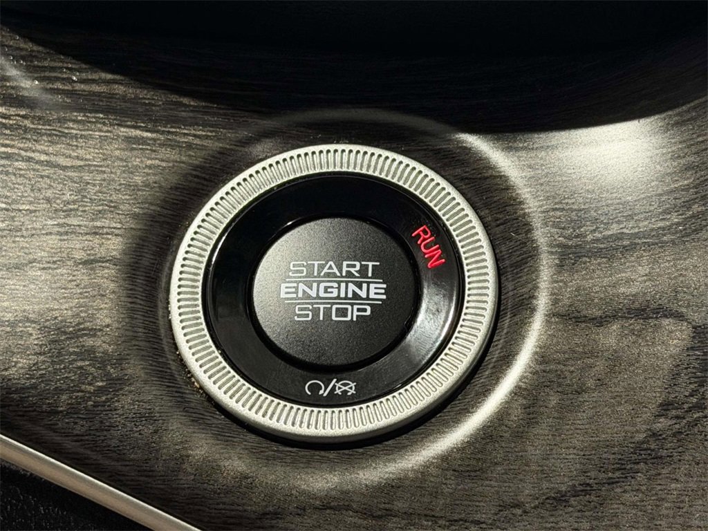 Certified 2022 Jeep Grand Cherokee L Limited image 27