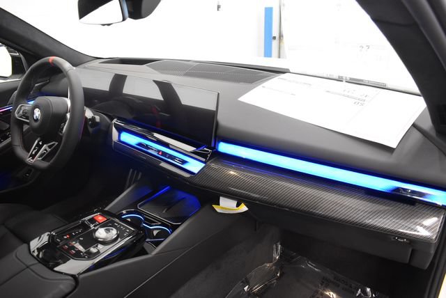 New 2027 BMW M5 w/ Executive Package AWD/4WD image 18