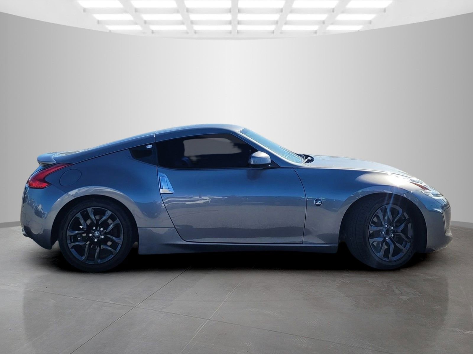 Used 2015 Nissan 370Z Touring w/ Aerodynamics Package image 3