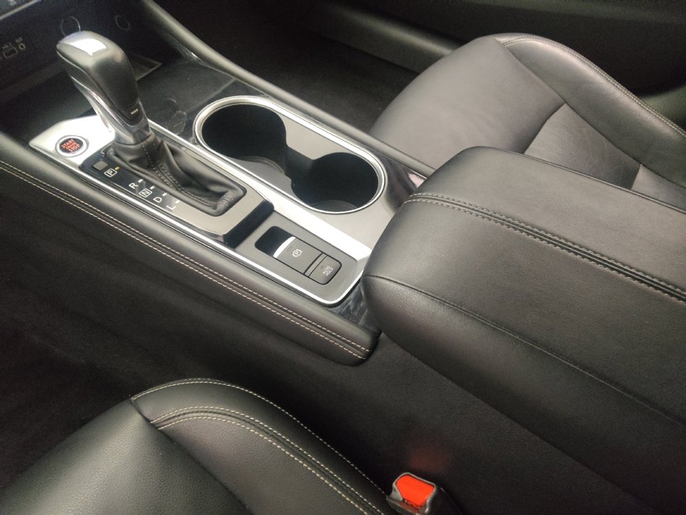 Used 2020 Nissan Altima 2.0 Platinum FWD image 26