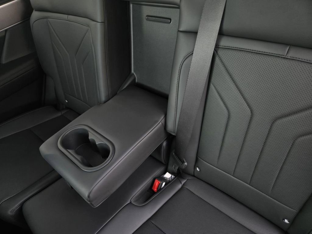 New 2025 Hyundai Santa Fe XRT w/ Tow & Go Package AWD/4WD image 16