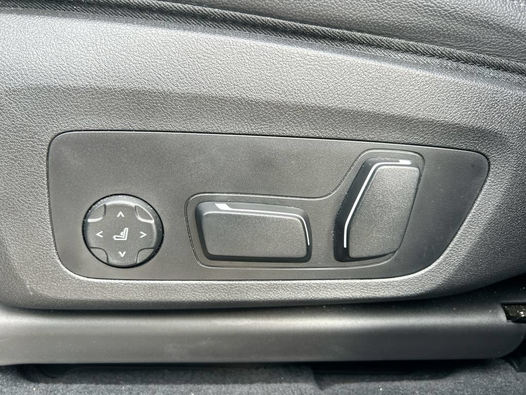 Used 2024 BMW X3 xDrive30i w/ Convenience Package AWD/4WD image 12