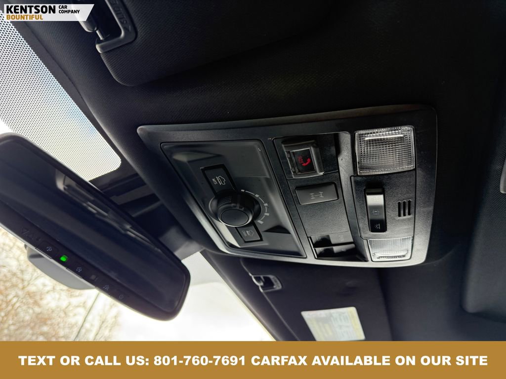 Used 2021 Toyota Tacoma TRD Off-Road image 31