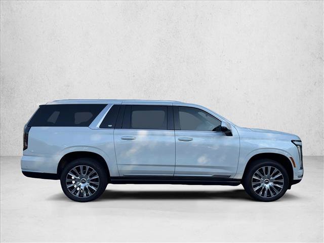 Used 2025 Cadillac Escalade ESV Premium Luxury Platinum AWD/4WD image 4