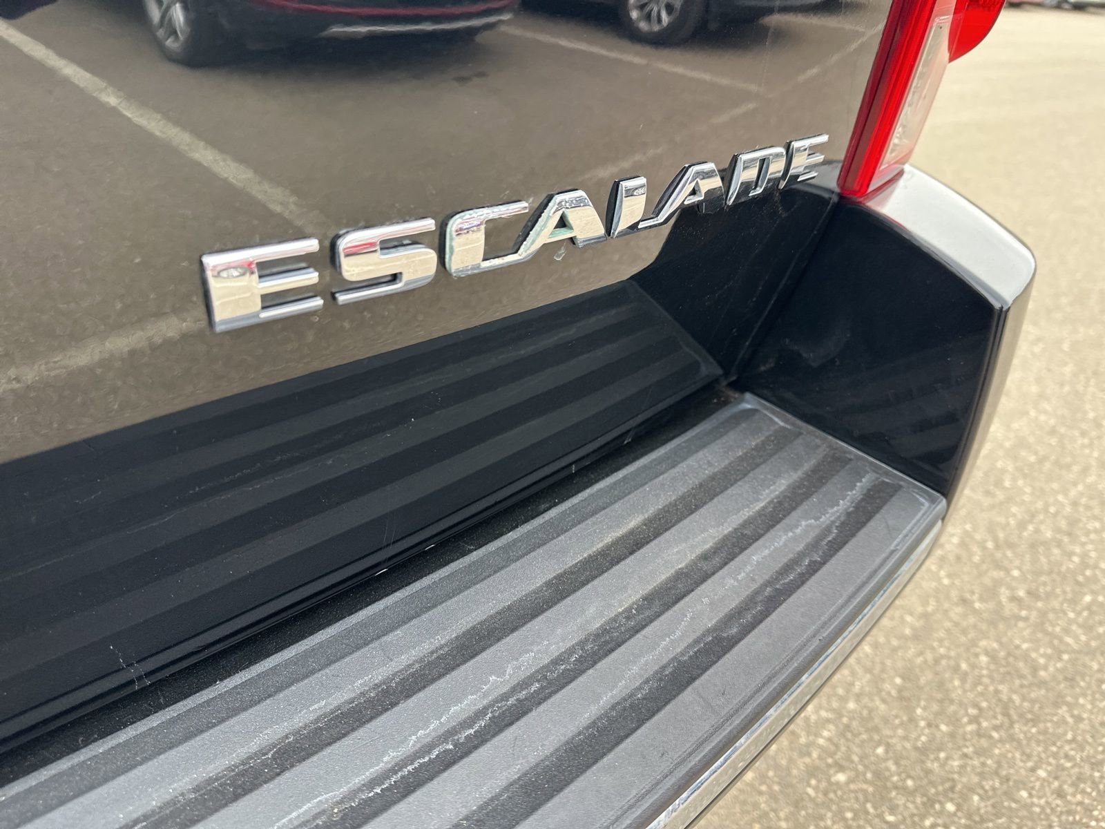 Used 2014 Cadillac Escalade ESV Platinum AWD/4WD image 5