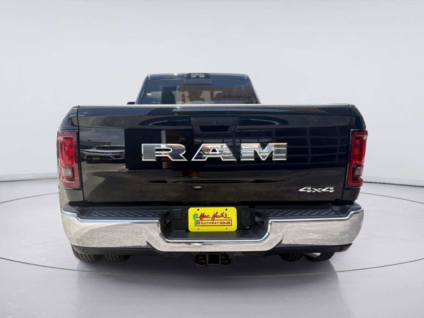 New 2026 RAM 3500 Tradesman AWD/4WD image 4