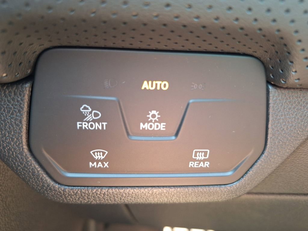 New 2025 Volkswagen Atlas SEL Premium R-Line image 12