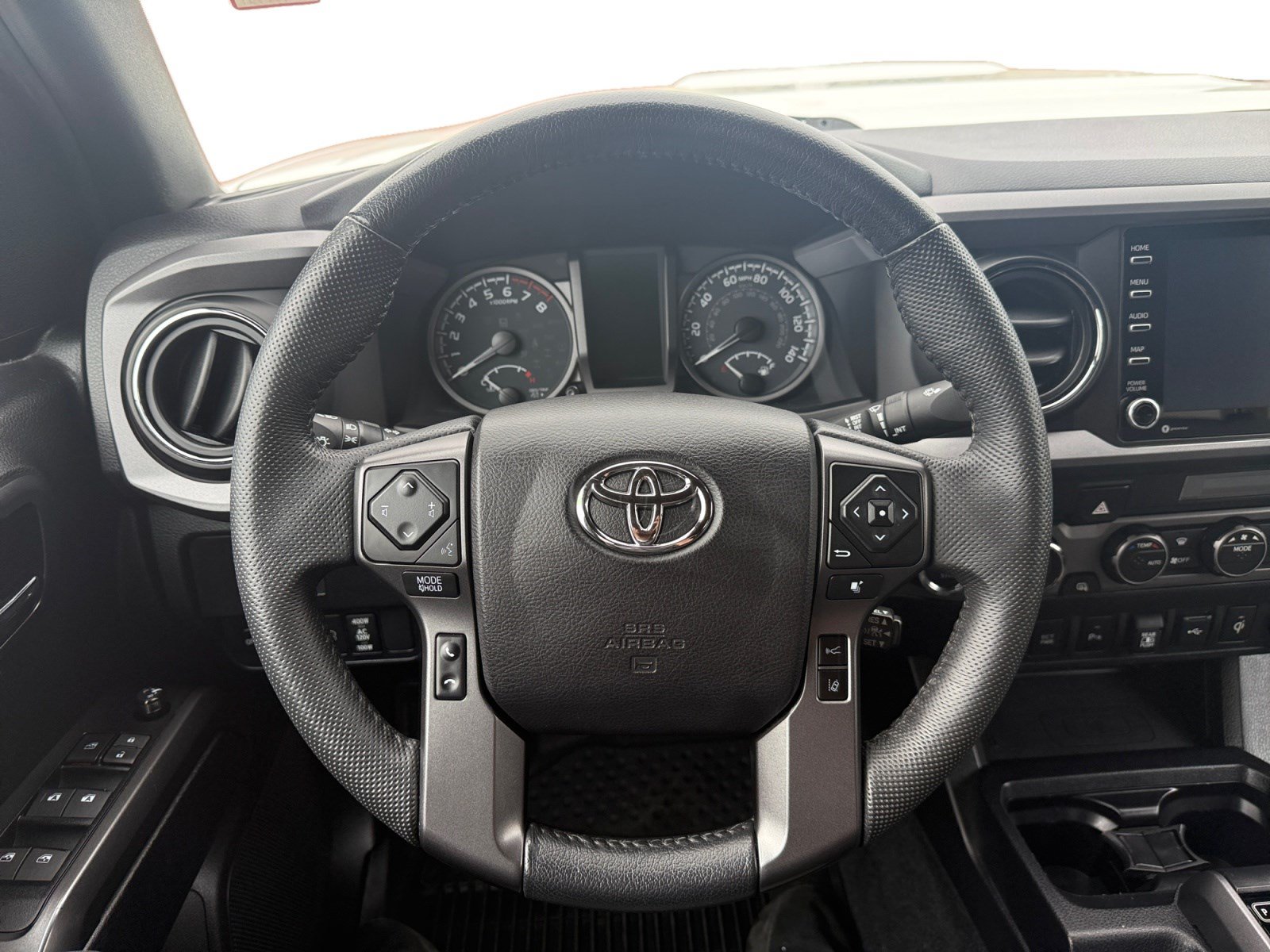Used 2021 Toyota Tacoma TRD Sport w/ Technology Package AWD/4WD image 11