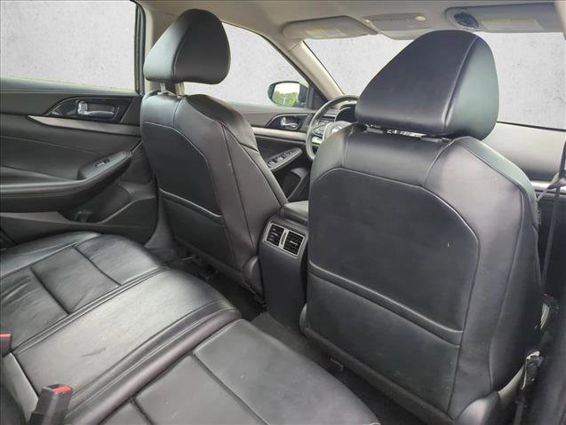 Used 2022 Nissan Maxima SV w/ Floor Mat Group FWD image 21
