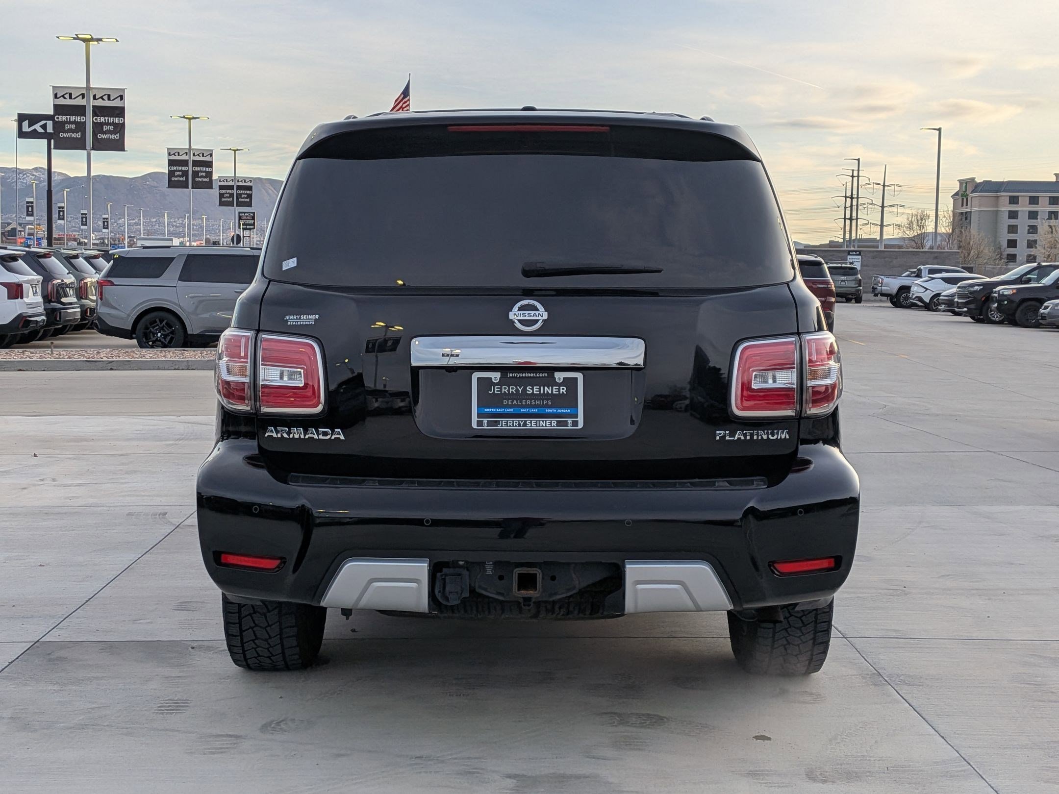 Used 2017 Nissan Armada Platinum w/ Captain Seat Package image 4