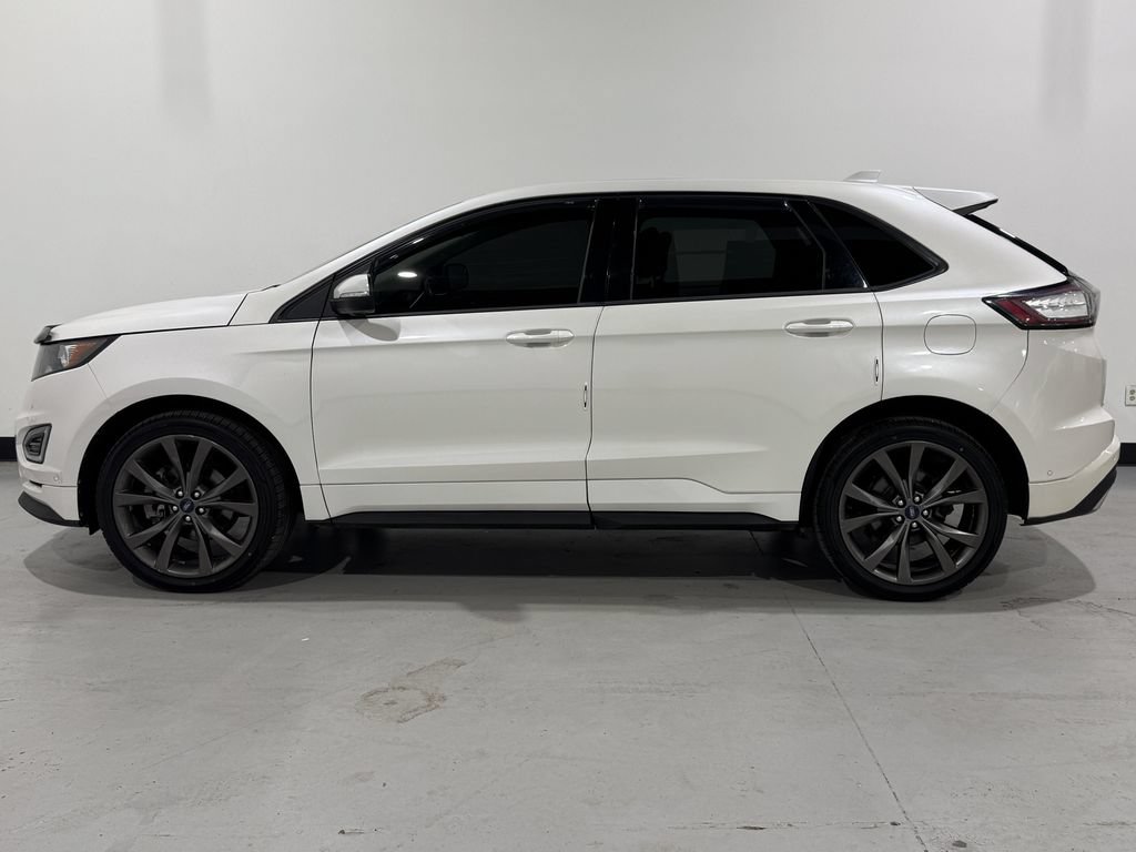 Used 2018 Ford Edge Sport w/ Equipment Group 401A AWD/4WD image 11