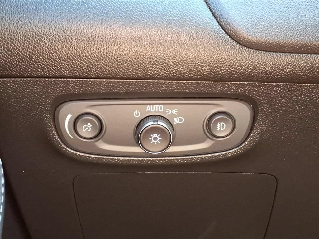 Used 2020 Buick Encore GX Select FWD image 11