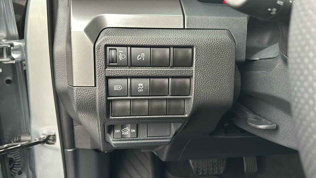 Used 2024 Toyota Tacoma SR5 image 15