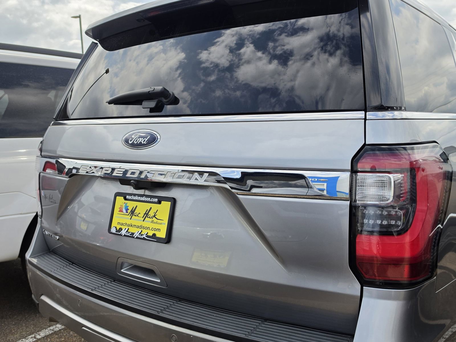 Used 2020 Ford Expedition Limited image 6