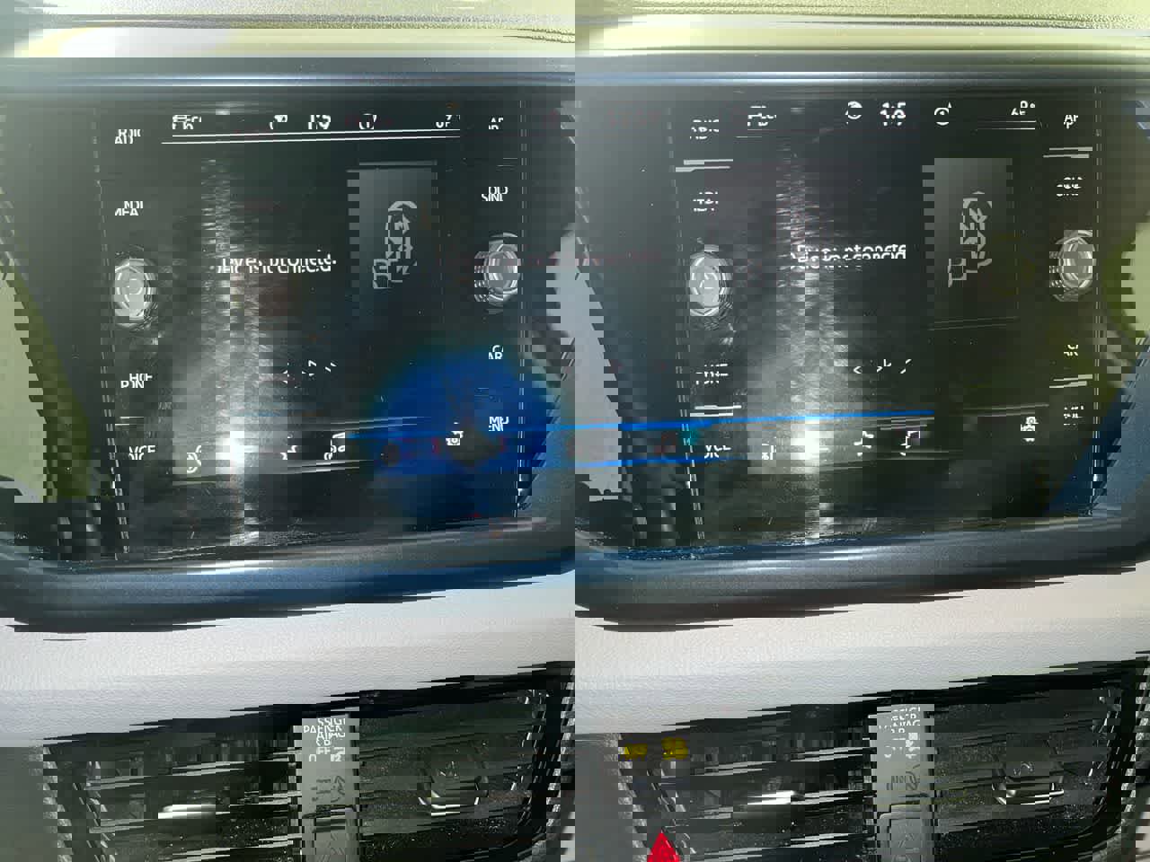 Used 2022 Volkswagen Taos SE w/ Panoramic Sunroof Package image 18