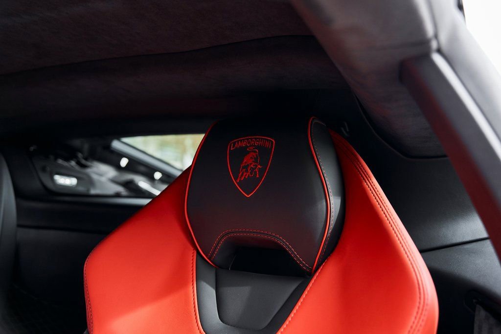 Used 2023 Lamborghini Huracan EVO image 49