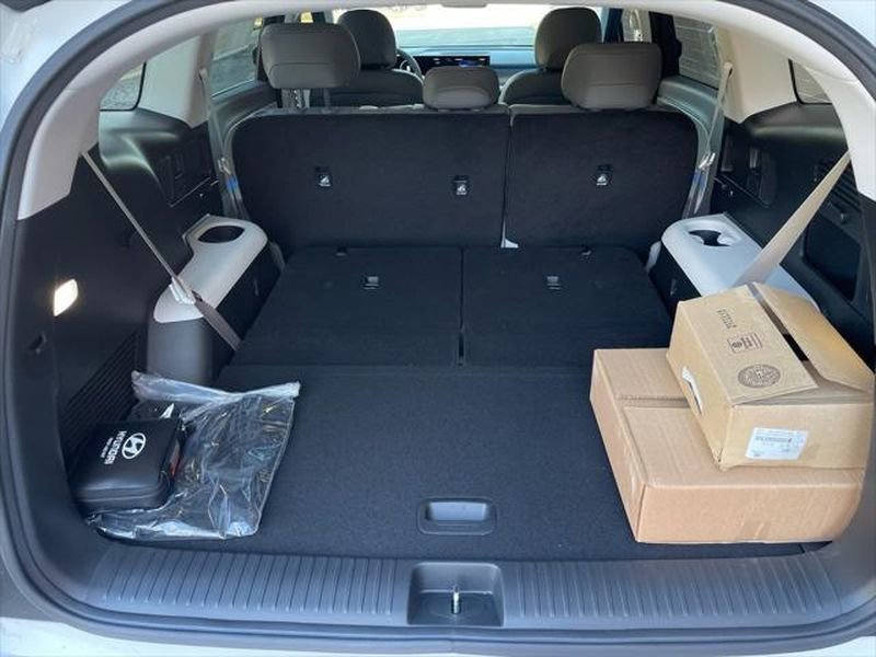 New 2026 Hyundai Ioniq 9 SEL w/ Tow & Go Package AWD/4WD image 10