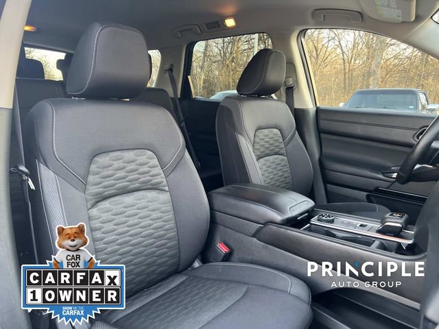 Used 2024 Nissan Pathfinder SV image 34