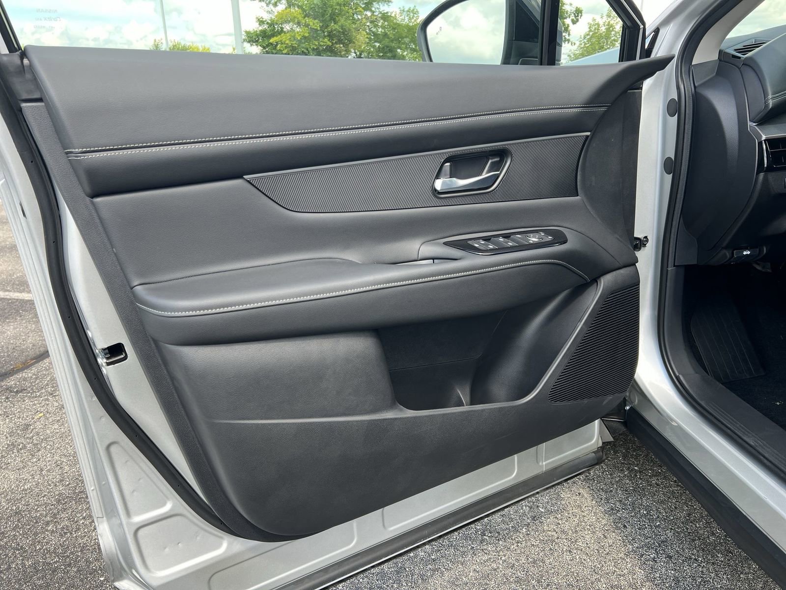 New 2025 Nissan Murano SV image 19