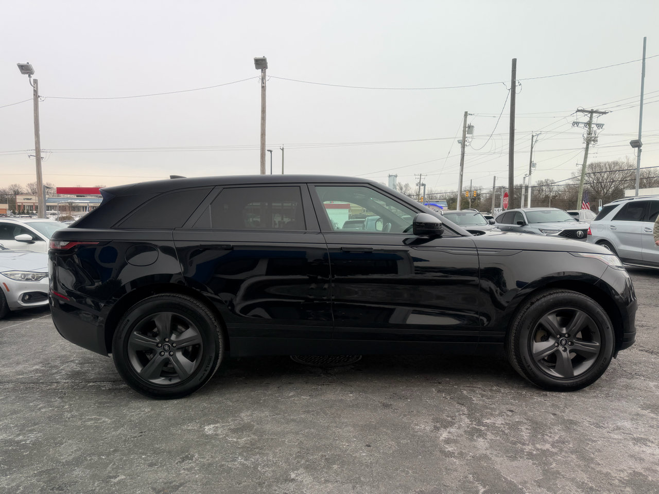 Used 2023 Land Rover Range Rover Velar S image 4