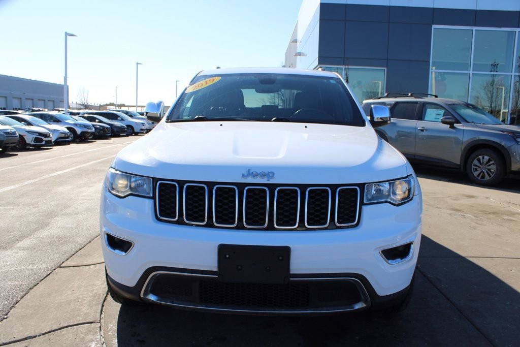 Used 2019 Jeep Grand Cherokee Limited image 2