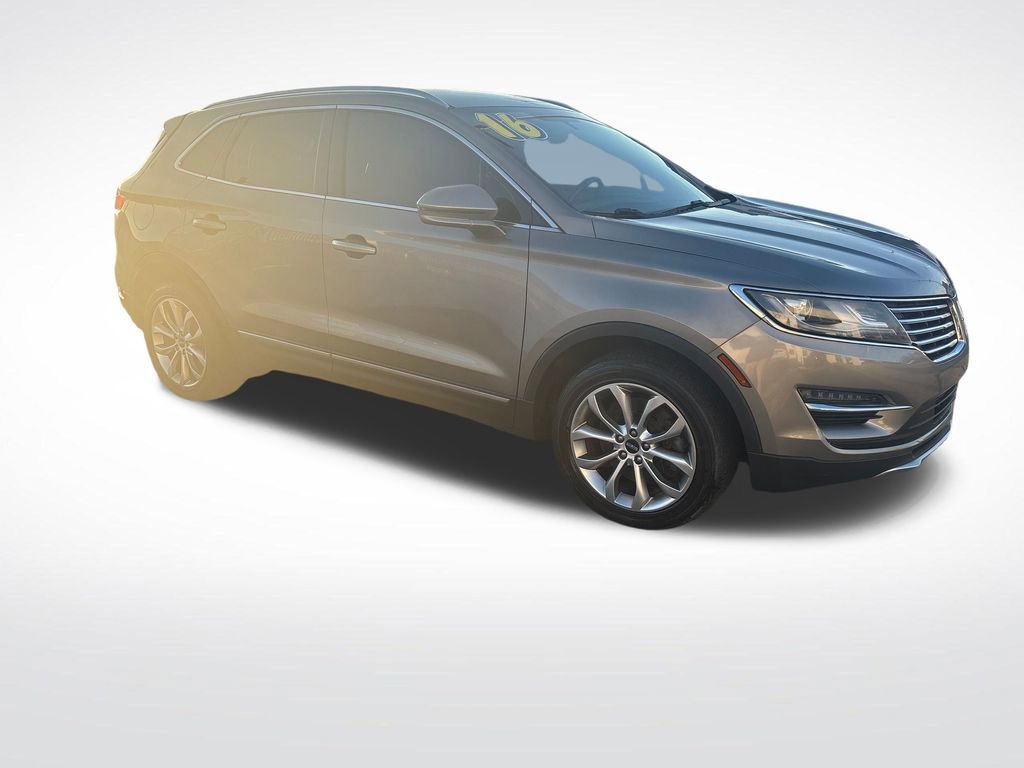 Used 2016 Lincoln MKC Select image 10