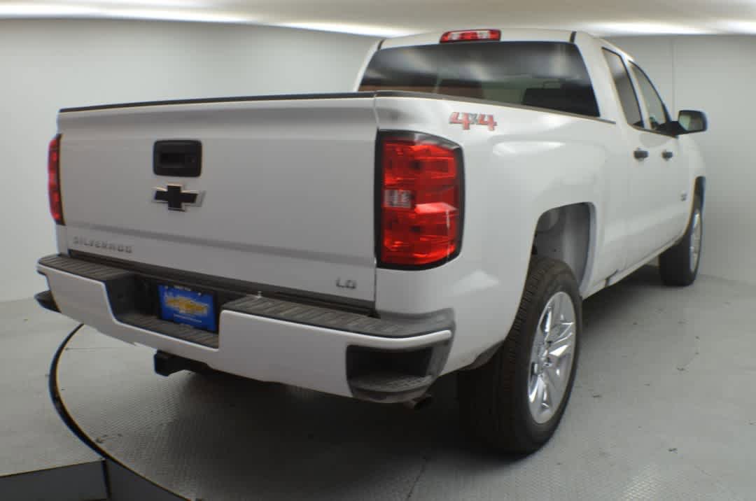 Used 2019 Chevrolet Silverado 1500 Custom w/ Texas Edition AWD/4WD image 10