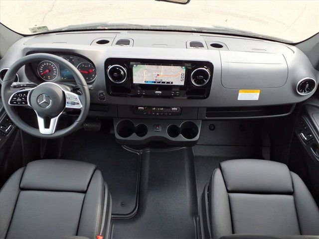 New 2024 Mercedes-Benz Sprinter 144 Cargo image 4