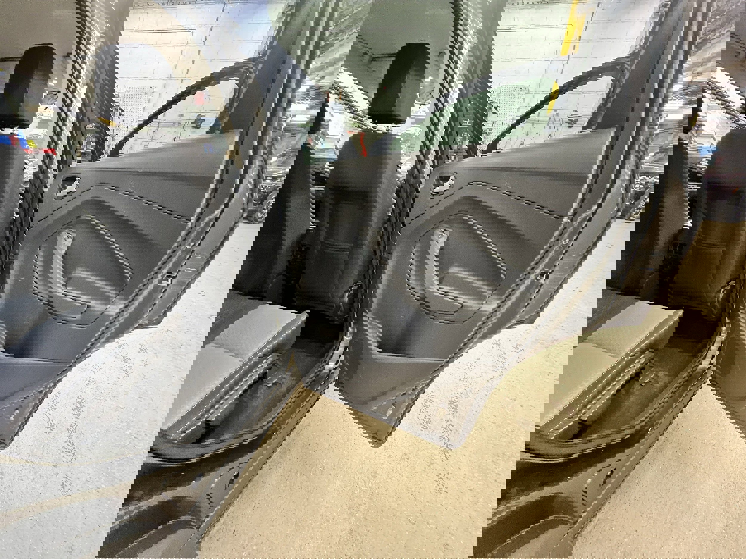 Used 2017 Ford Escape SE image 14