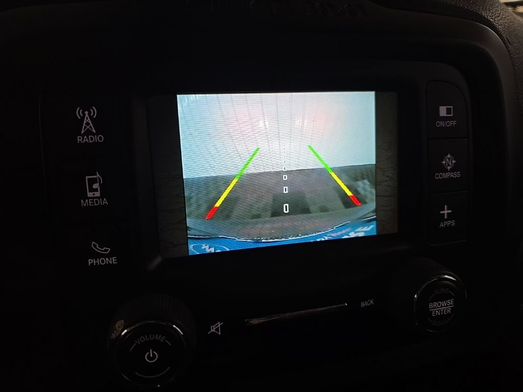 Used 2016 Jeep Renegade Latitude w/ Cold Weather Group AWD/4WD image 26