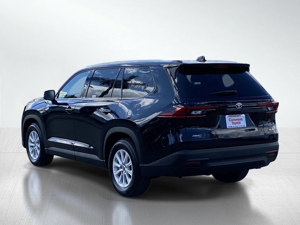 Certified 2025 Toyota Grand Highlander AWD image 4
