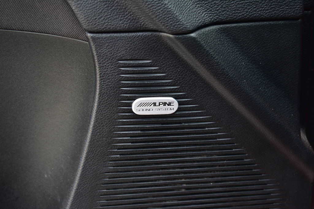 Used 2023 Dodge Challenger SXT w/ Blacktop Package RWD image 16