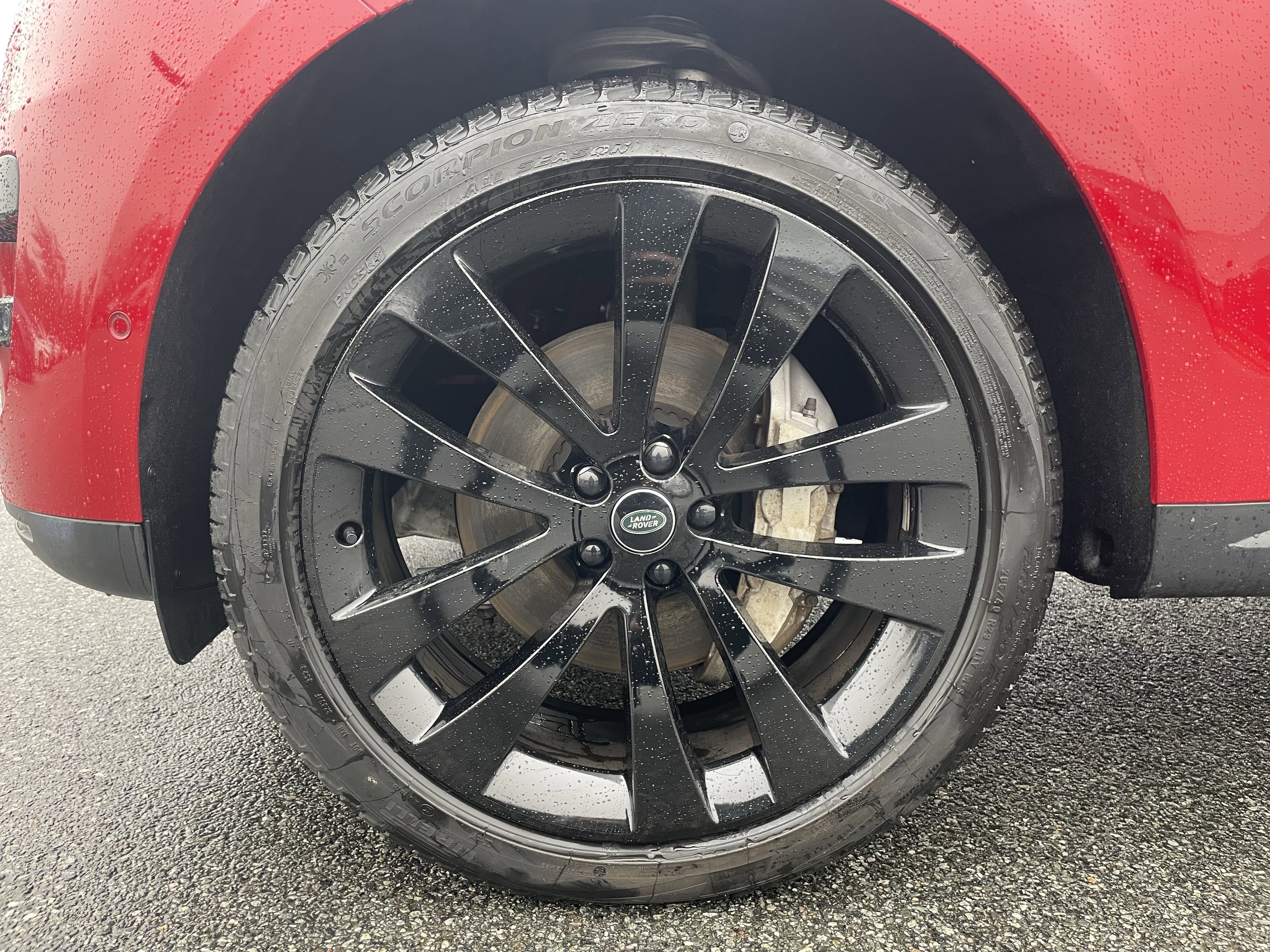 Certified 2024 Land Rover Range Rover Sport SE image 9