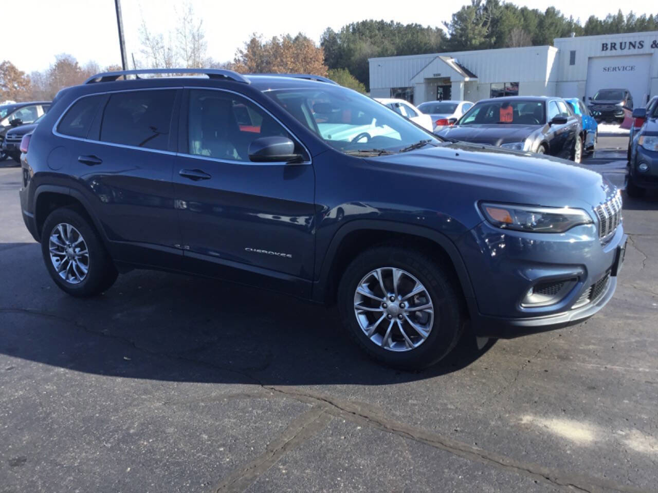 Used 2020 Jeep Cherokee Latitude Lux w/ Comfort/Convenience Group AWD/4WD image 7