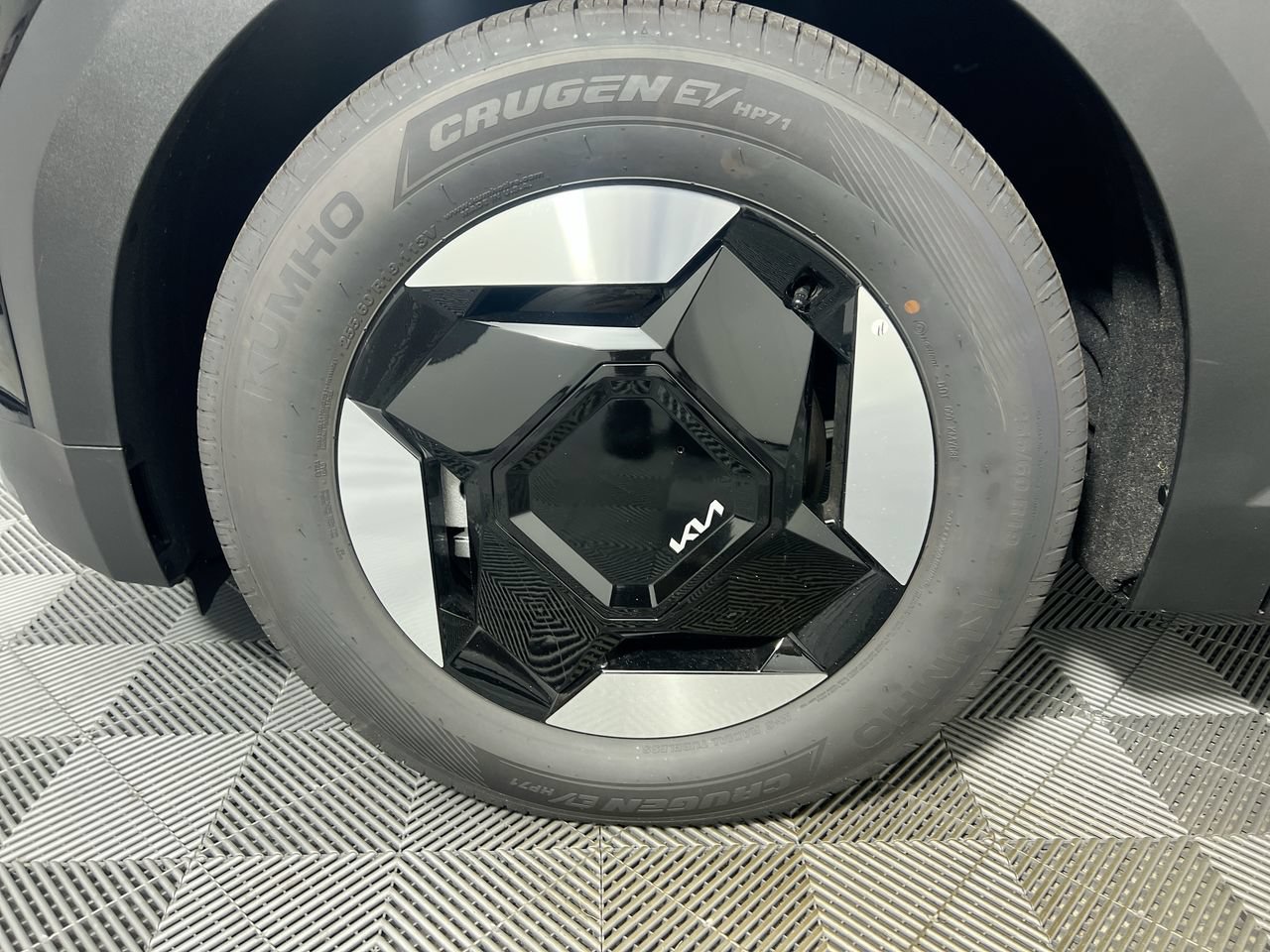 New 2026 Kia EV9 Light RWD image 13