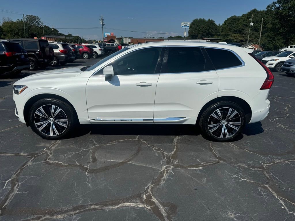 Used 2022 Volvo XC60 B6 Inscription w/ Advanced Package image 2