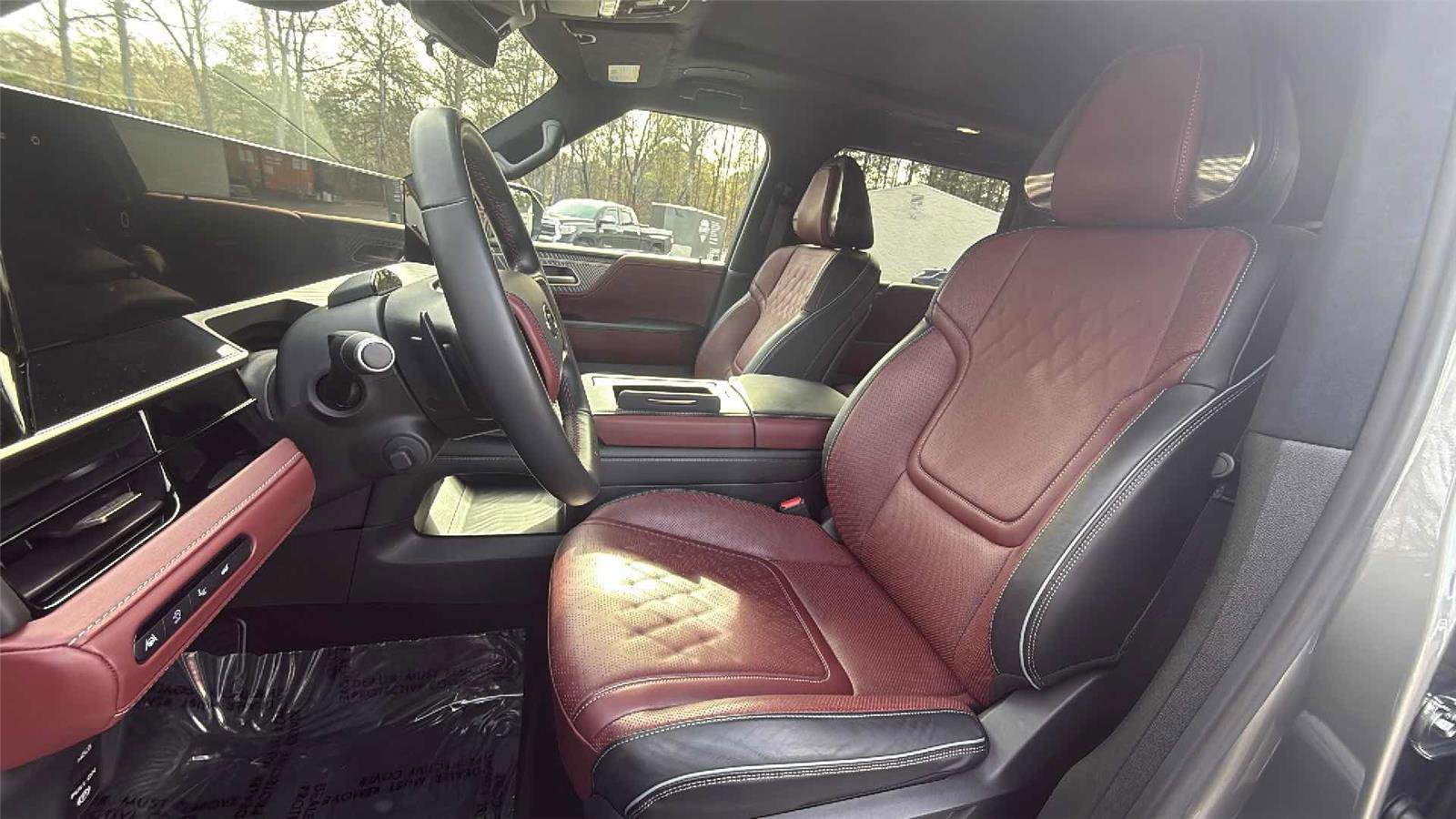 Certified 2025 INFINITI QX80 Autograph image 11