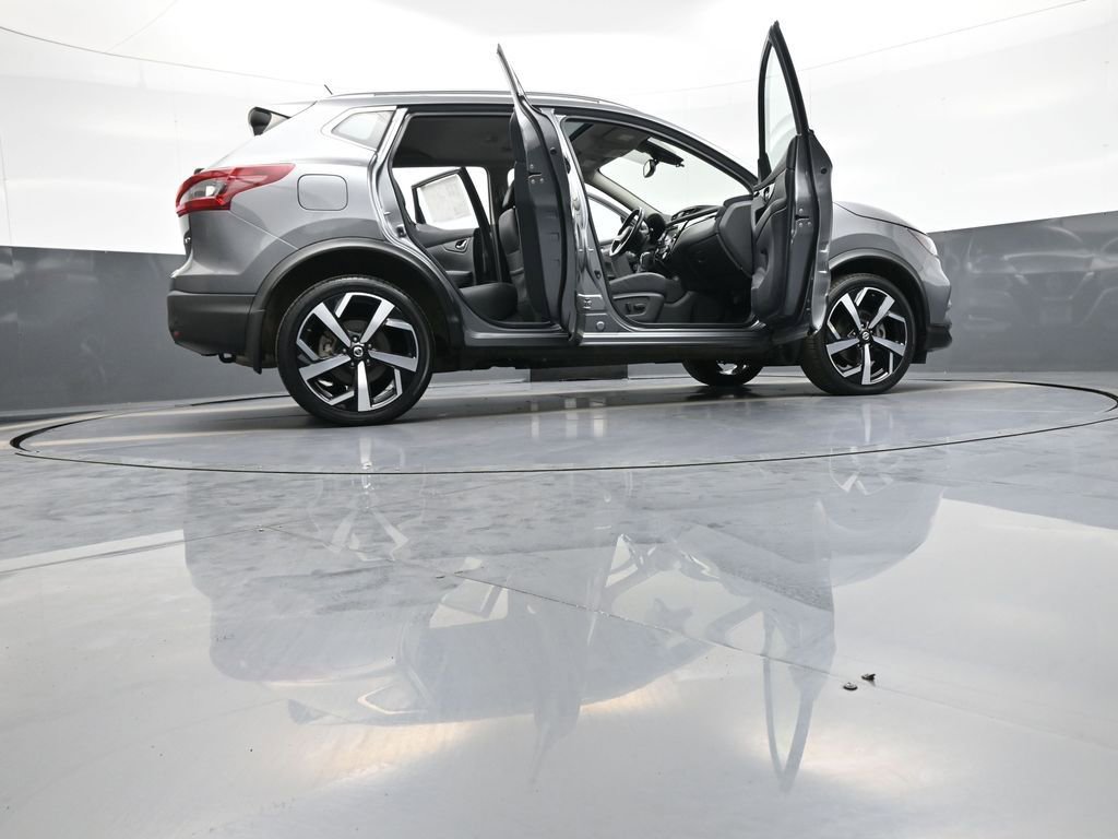 Used 2021 Nissan Rogue Sport SL w/ Premium Package AWD/4WD image 46