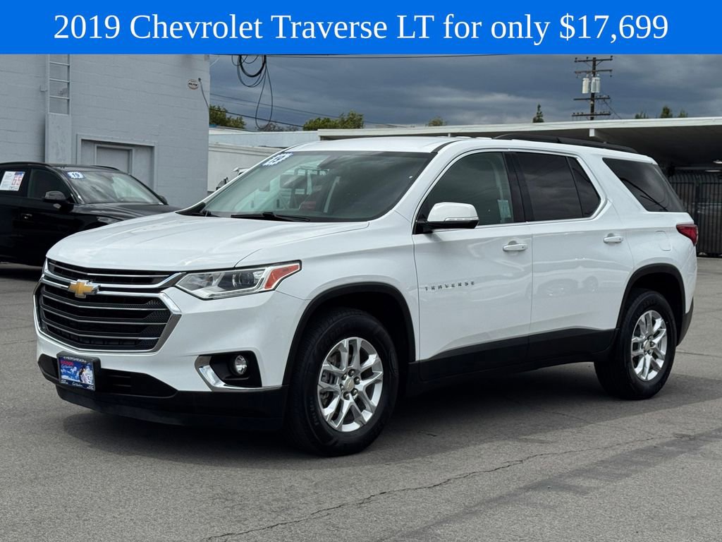 Used 2019 Chevrolet Traverse LT FWD image 4